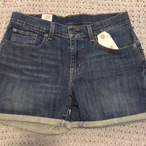 Levi Short Le BNWT